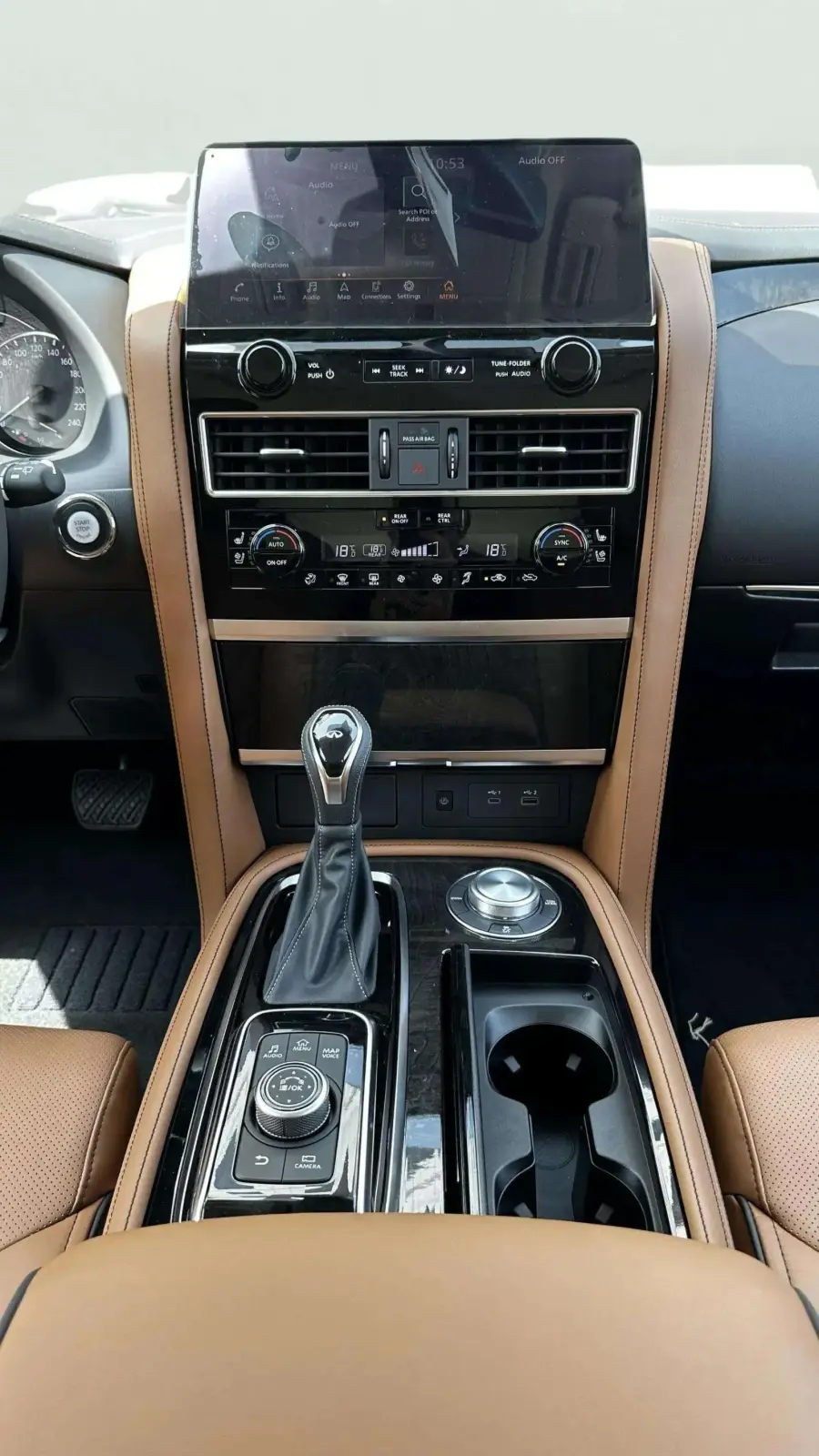 Rent Infiniti QX80 White 2024 in Dubai — photo 5 of 5