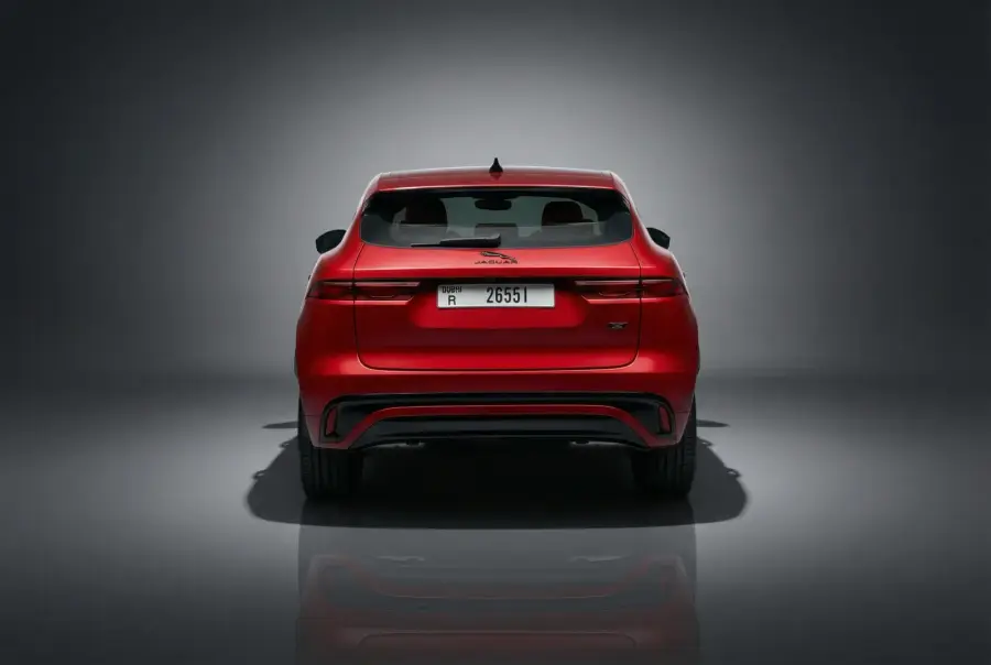 Rent Jaguar F-PACE Red 2025 in Dubai — photo 4 of 7