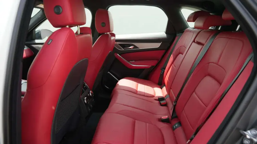 Rent Jaguar F-PACE White 2025 in Dubai — photo 7 of 7
