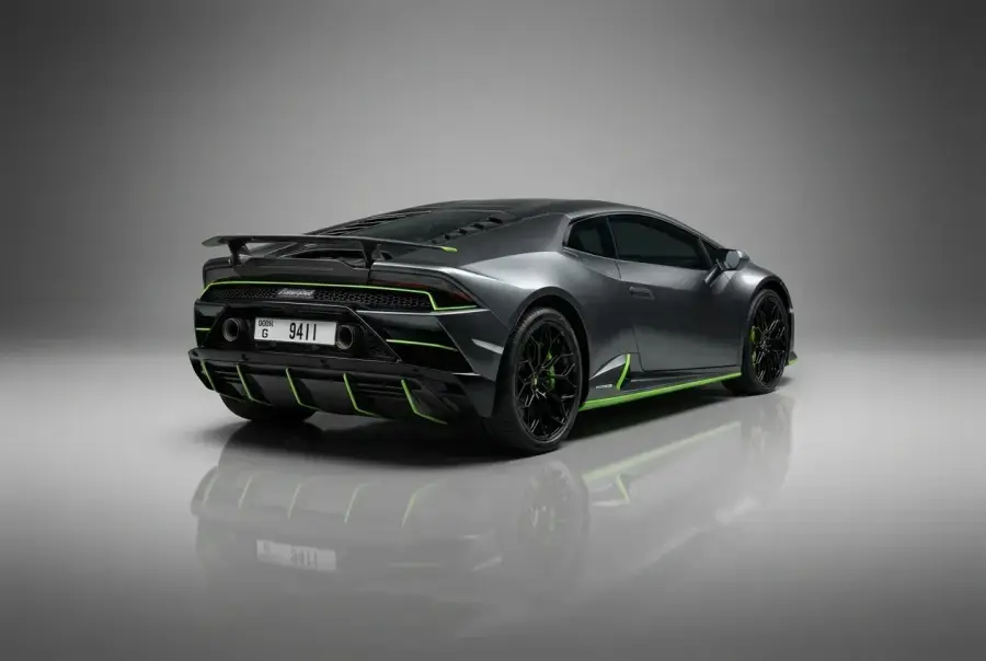 Rent Lamborghini Huracan EVO Coupe Grey 2020 in Dubai — photo 4 of 4