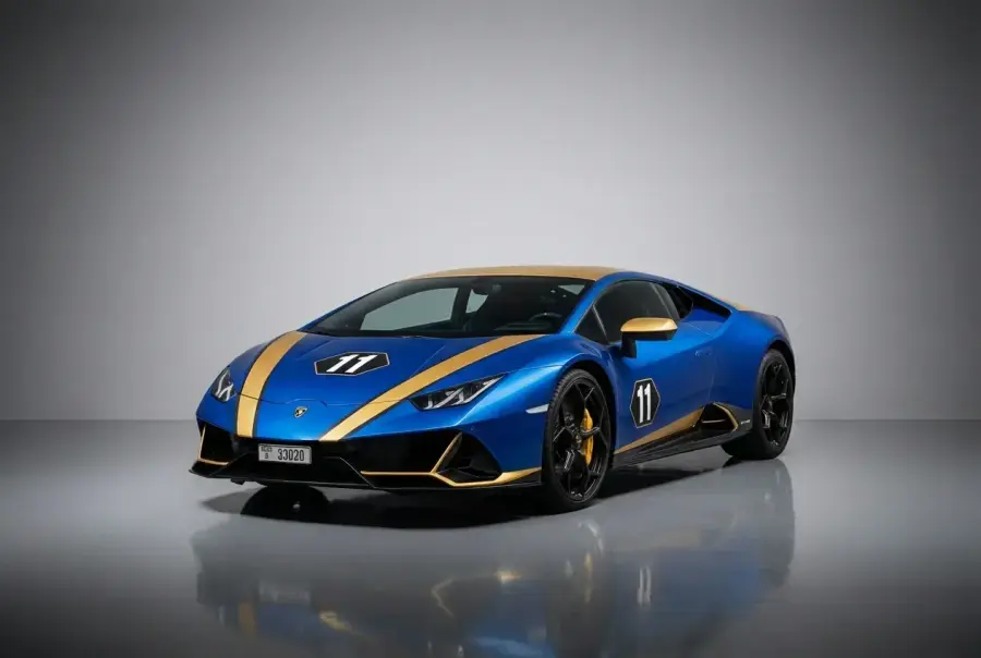Rent Lamborghini Huracan EVO Coupe Blue 2022 in Dubai — photo 2 of 5
