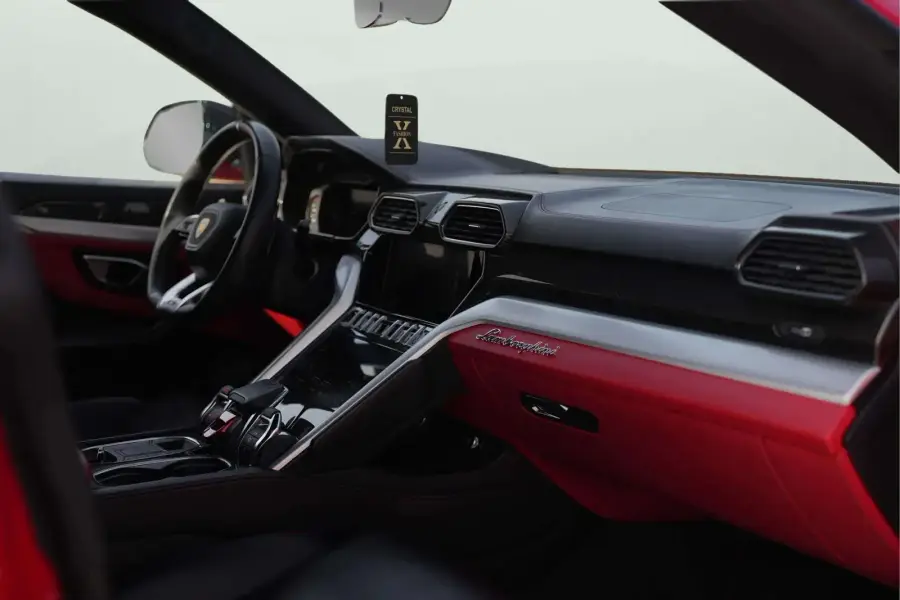 เช่ารถ Lamborghini Urus สีแดง 2022 ในดูไบ — รูปที่ 5 จาก 6