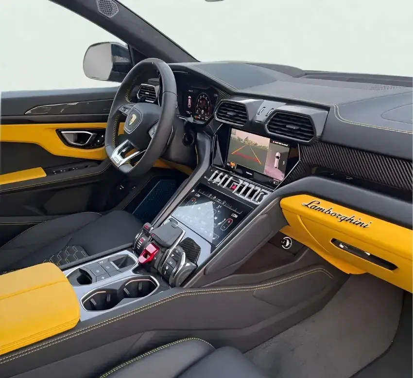 Аренда Lamborghini Urus Серый 2022 в Дубае в аренду в Дубай, ОАЭ — Lamborghini — фото 3 из 4