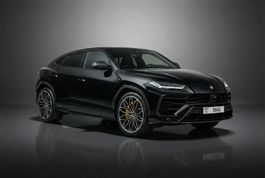 Аренда Lamborghini Urus SE Черный 2025 в Дубае в аренду в Дубай, ОАЭ — Lamborghini — фото 2 из 4