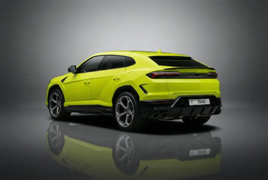 Rent Lamborghini Urus SE Green 2025 in Dubai — photo 5 of 5
