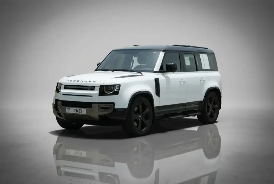 Rent Land Rover Defender White 2025 in Dubai — photo 2 of 8