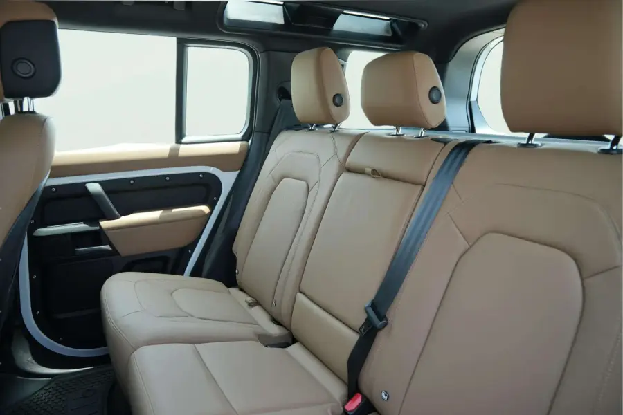 Rent Land Rover Defender White 2025 in Dubai — photo 6 of 8
