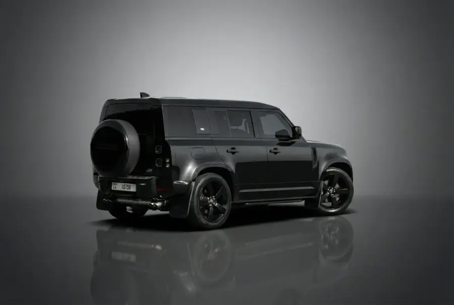 Rent Land Rover Defender V8 Black 2023 in Dubai — photo 2 of 5