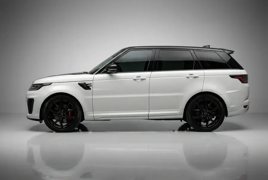 Rent Range Rover Sport SVR White 2022 in Dubai — photo 2 of 4