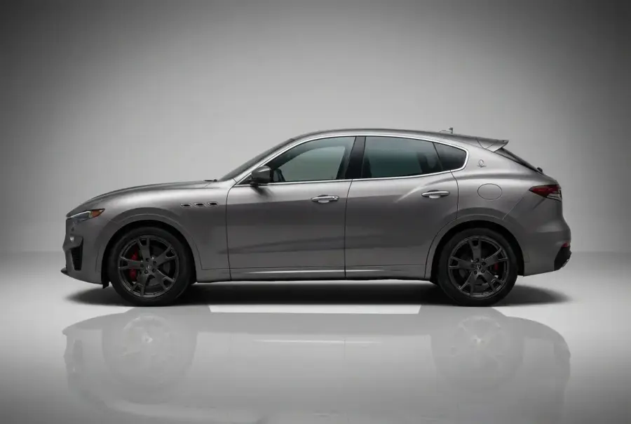 Rent Maserati Levante Grey 2022 in Dubai — photo 2 of 3