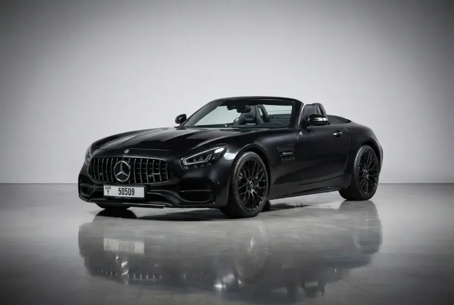 Rent Mercedes-Benz AMG GT Black 2021 in Dubai — photo 3 of 8