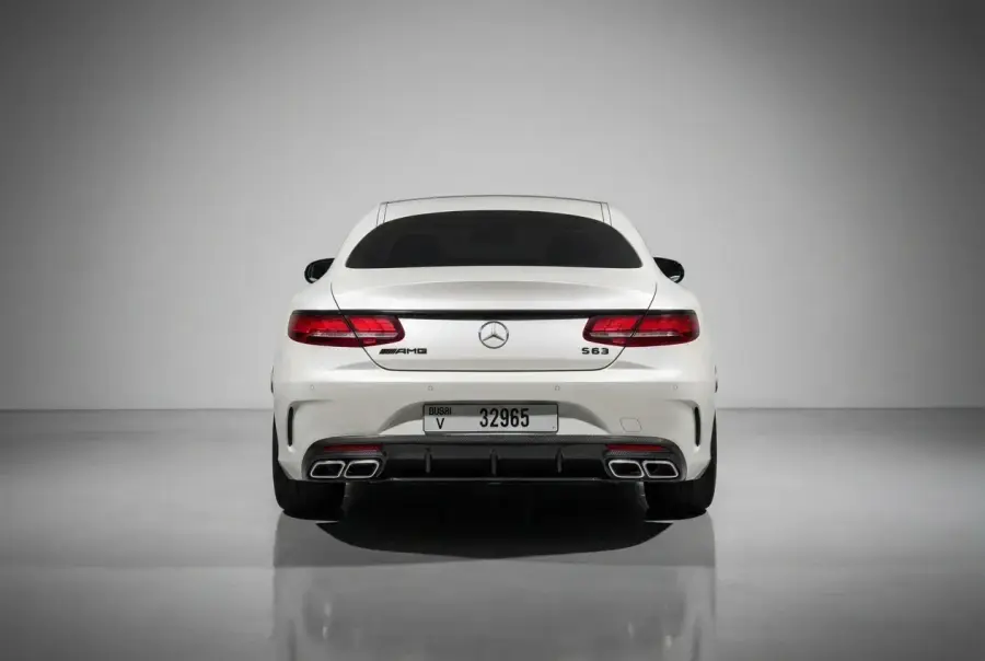 Rent Mercedes-Benz AMG S63 White 2023 in Dubai — photo 4 of 5