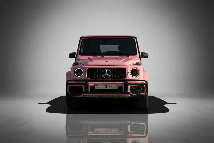 Rent Mercedes-Benz G500 Pink 2021 in Dubai — photo 2 of 11