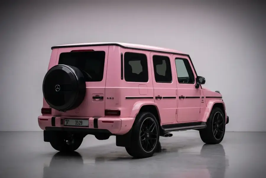 Rent Mercedes-Benz G500 Pink 2021 in Dubai — photo 3 of 11