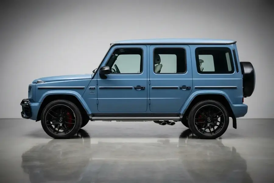 Rent Mercedes-Benz G63 Blue 2022 in Dubai — photo 3 of 4