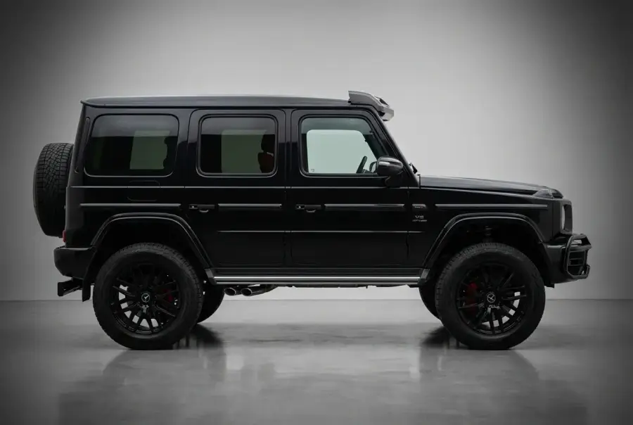 Rent Mercedes-Benz G63 4x4² Black 2022 in Dubai — photo 4 of 4
