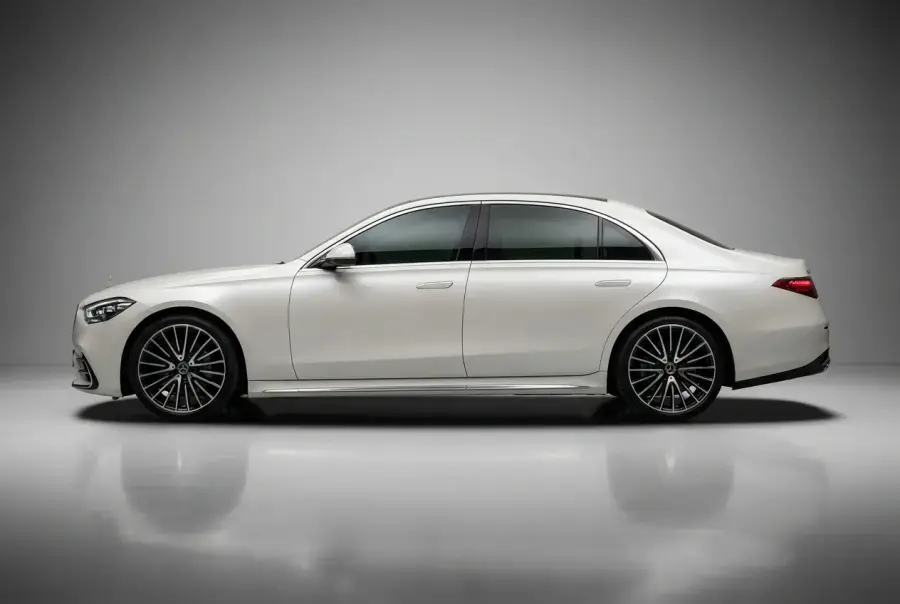 Rent Mercedes-Benz S500 White 2021 in Dubai — photo 2 of 3