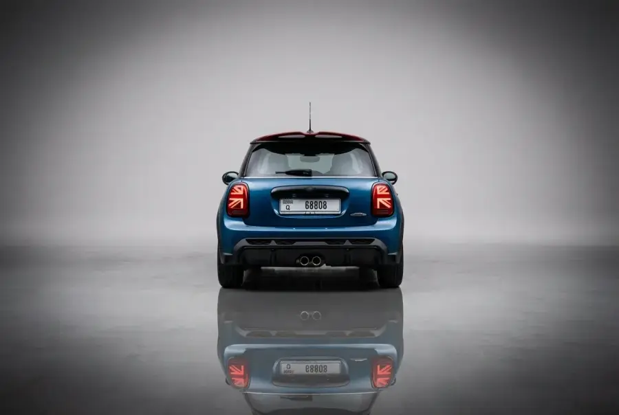 Rent MINI Cooper S Blue 2024 in Dubai — Mini — photo 5 of 9
