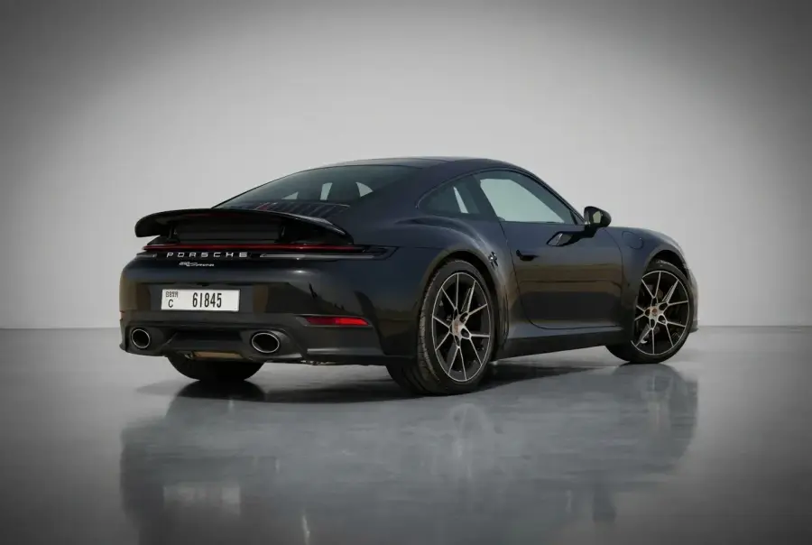 Rent Porsche 911 Carrera Black 2025 in Dubai — photo 4 of 9