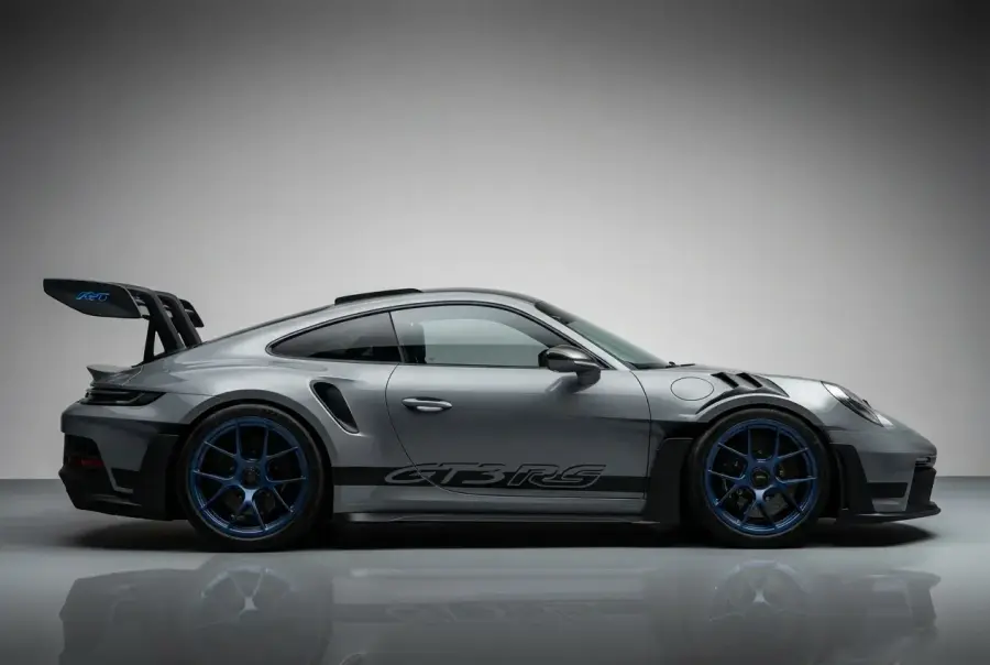 Rent Porsche 911 GT3 RS Grey 2024 in Dubai — photo 3 of 9