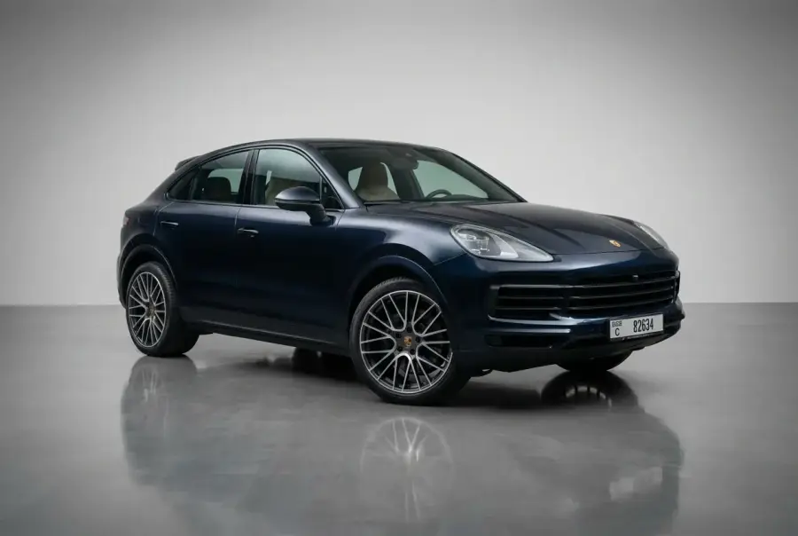 Rent Porsche Cayenne Black 2022 in Dubai — photo 2 of 5