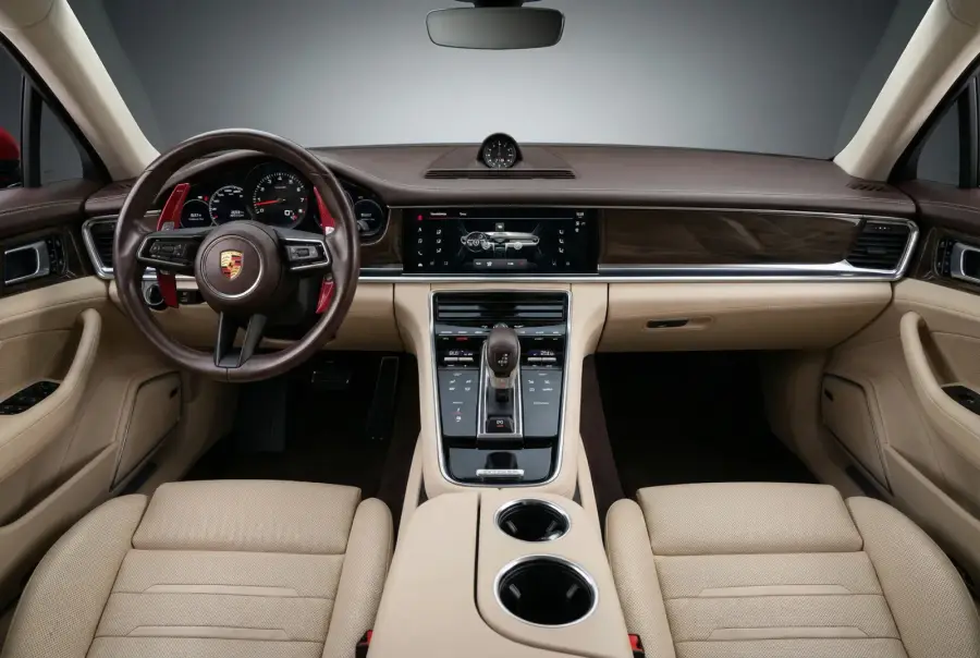 Rent Porsche Panamera Maroon 2022 in Dubai — photo 6 of 6