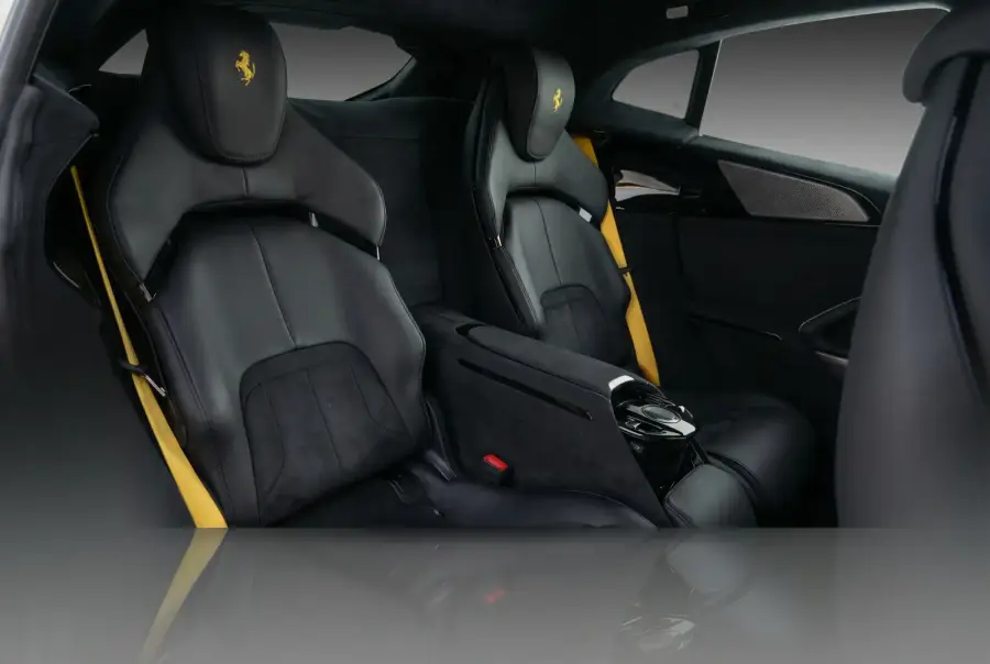 Rent Ferrari Purosangue Green 2025 in Dubai — photo 7 of 7