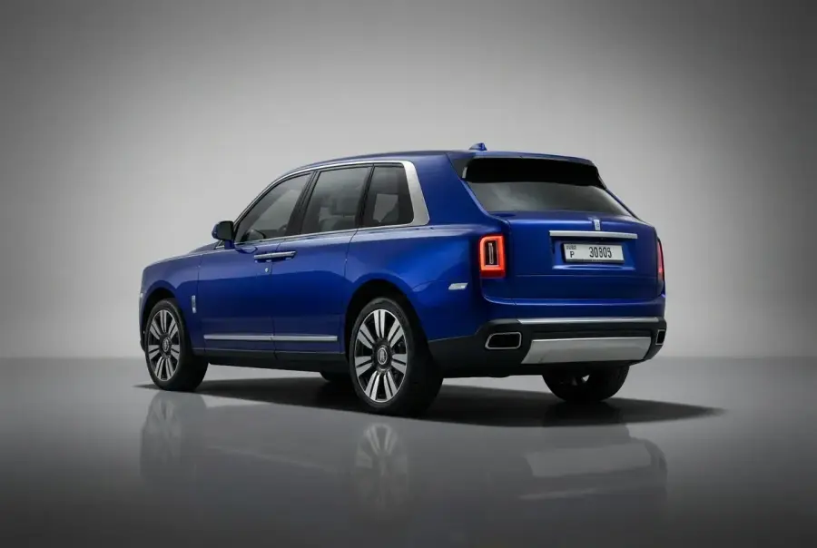 เช่ารถ Rolls-Royce Cullinan สีน้ำเงิน 2019 ในดูไบ — รูปที่ 3 จาก 3