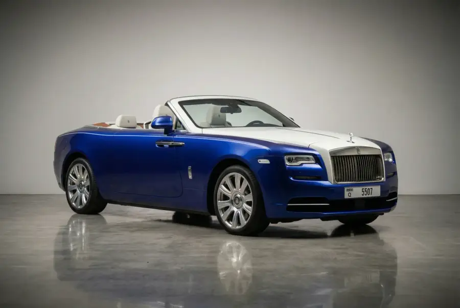 Rent Rolls-Royce Dawn Blue 2016 in Dubai — photo 3 of 6