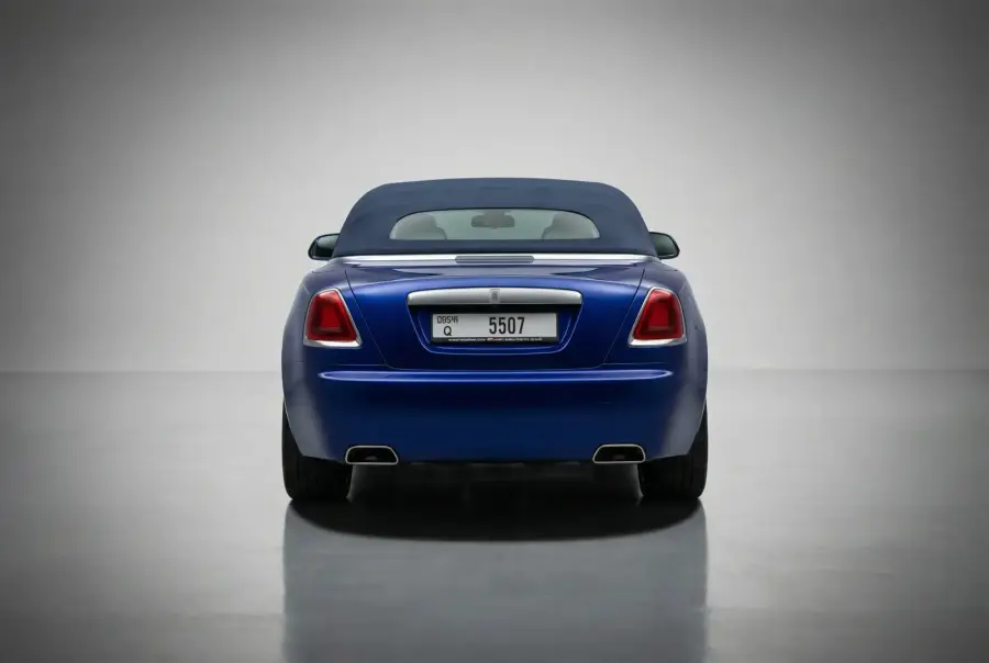 Rent Rolls-Royce Dawn Blue 2016 in Dubai — photo 4 of 6