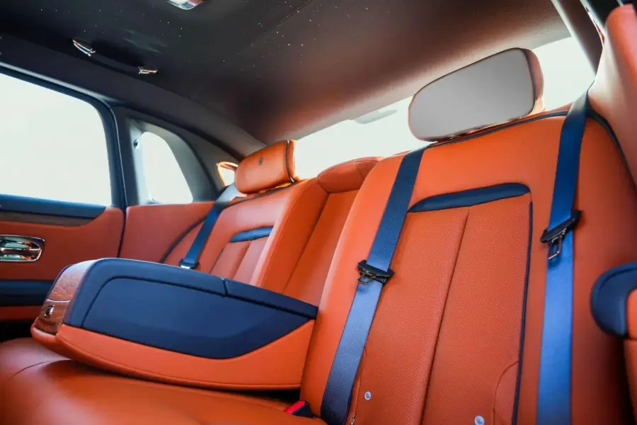 Rent Rolls-Royce Ghost Blue 2024 in Dubai — photo 7 of 10