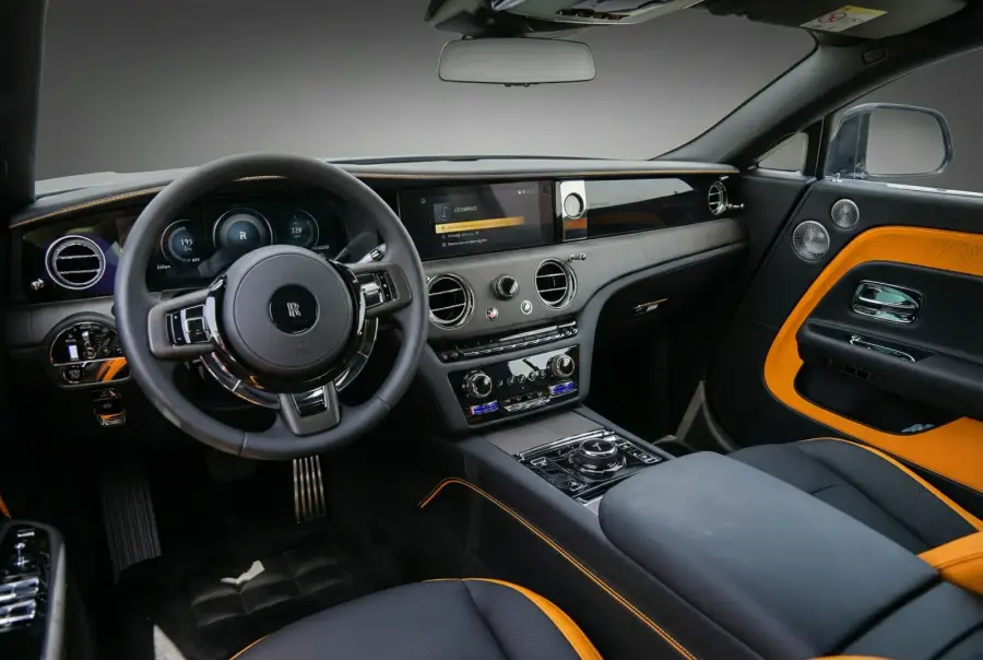Rent Rolls-Royce Spectre Black 2025 in Dubai — photo 5 of 6
