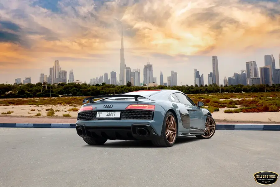 Rent Audi R8 Coupe 2022 in Dubai — photo 4 of 10