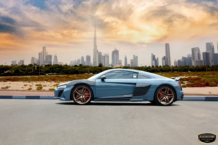 Rent Audi R8 Coupe 2022 in Dubai — photo 7 of 10