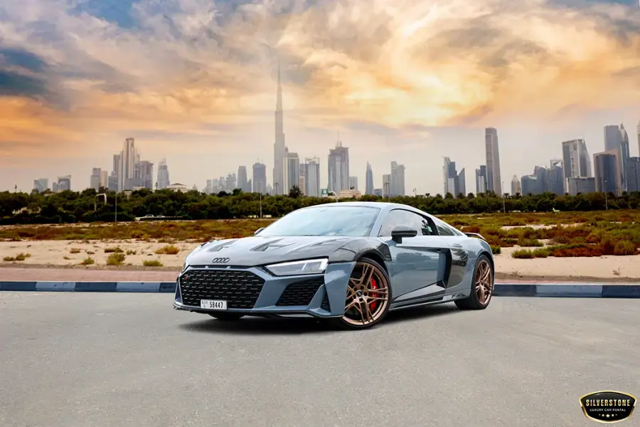 Rent Audi R8 Coupe 2022 in Dubai — photo 8 of 10