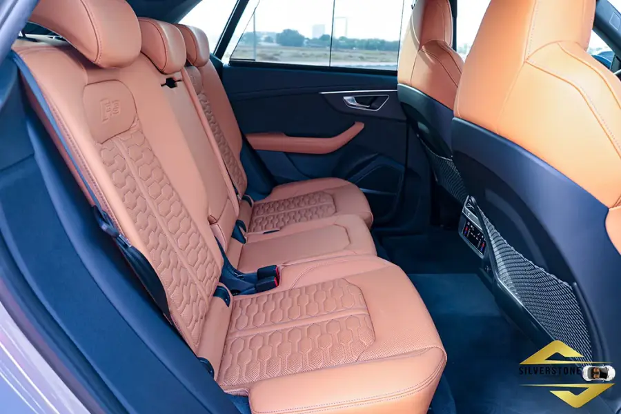 Rent Audi RS Q8 2022 in Dubai — photo 7 of 9