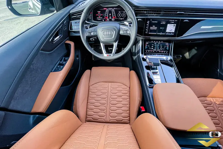 Rent Audi RS Q8 2022 in Dubai — photo 9 of 9