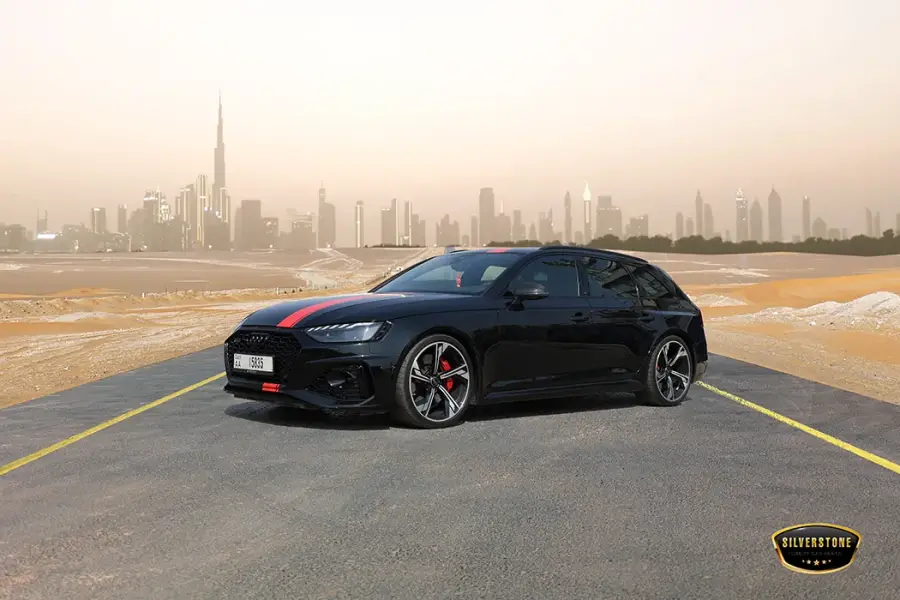 Rent Audi RS4 Performance in Dubai — photo 7 of 12