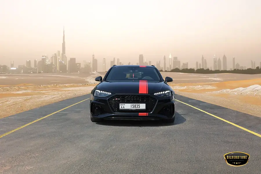 Rent Audi RS4 Performance in Dubai — photo 8 of 12