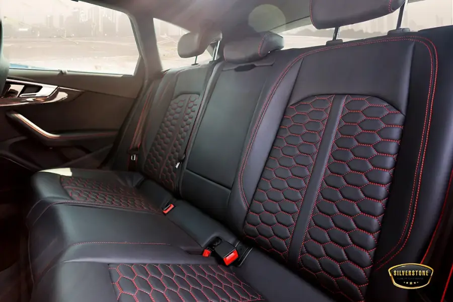 Rent Audi RS4 Performance in Dubai — photo 9 of 12
