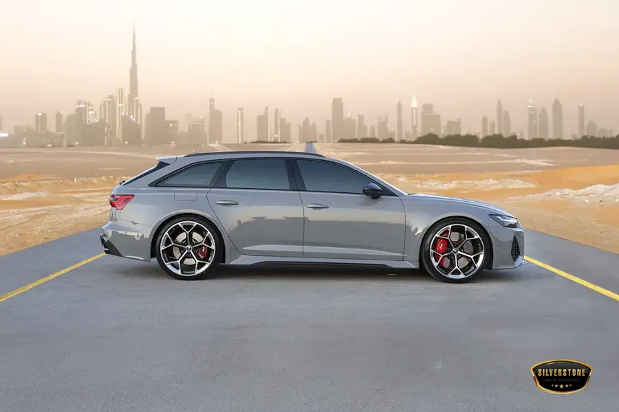 Rent Audi RS6 2024 in Dubai — photo 2 of 14