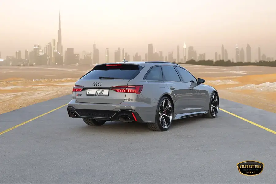 Rent Audi RS6 2024 in Dubai — photo 3 of 14