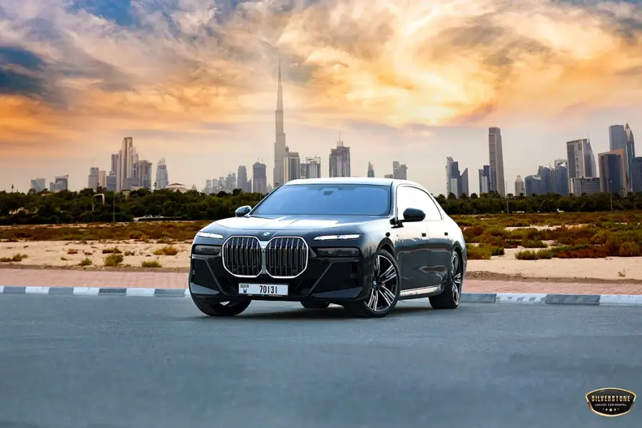 Rent BMW 735i 2023 in Dubai — photo 7 of 10