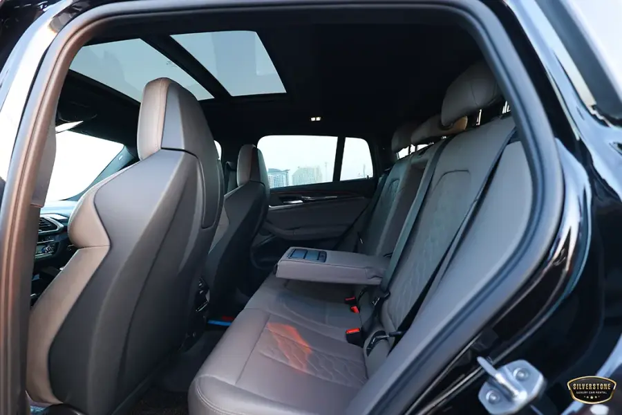 Rent BMW X4 M Competition in Dubai — photo 10 of 12