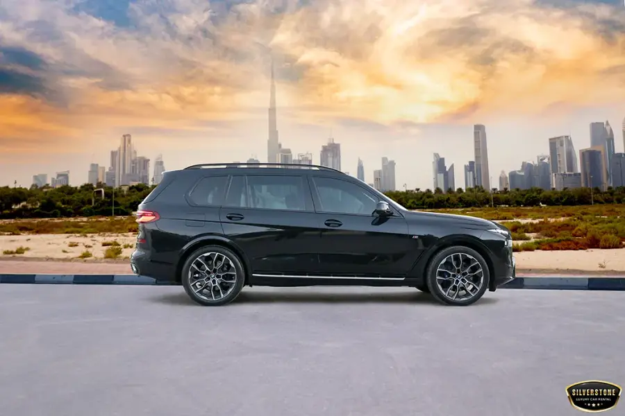Rent BMW X7 2023 in Dubai — photo 2 of 9