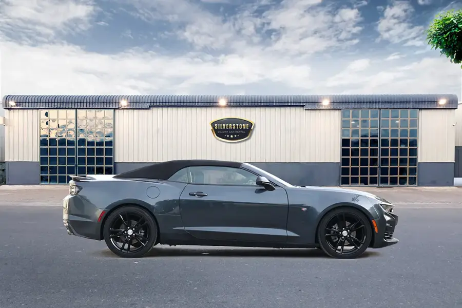 Rent Chevrolet Camaro Convertible 2021 in Dubai — photo 2 of 11