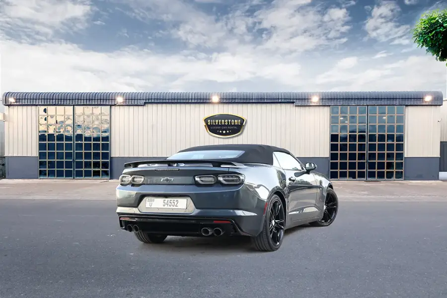 Rent Chevrolet Camaro Convertible 2021 in Dubai — photo 3 of 11