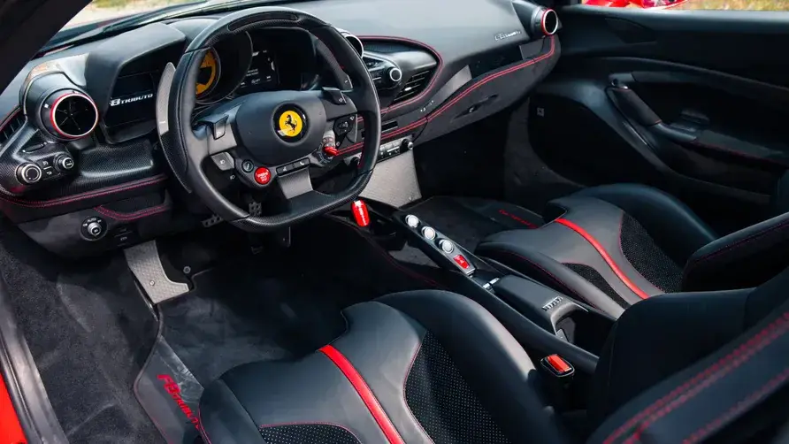 Rent Ferrari F8 Tributo in Dubai — photo 5 of 5