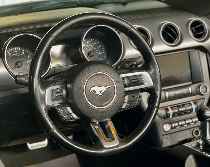Rent Ford Mustang 2019 in Dubai — photo 4 of 4