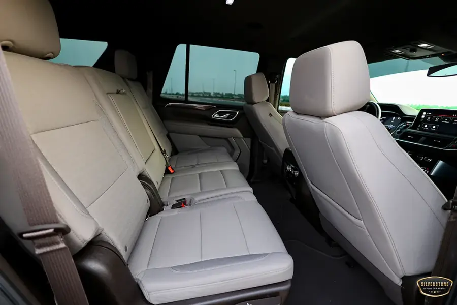 Rent GMC Yukon 2022 in Dubai — photo 8 of 9